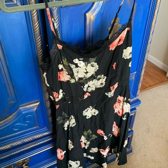 MINKPINK Slip Dress Floral Flower Tank Summer SM - Picture 1 of 2